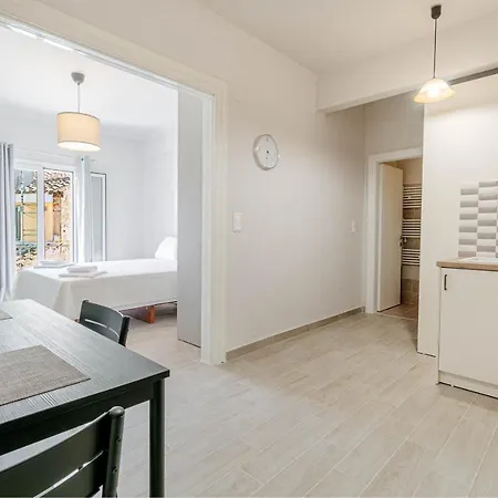 Alex By Corfuescapes דירה