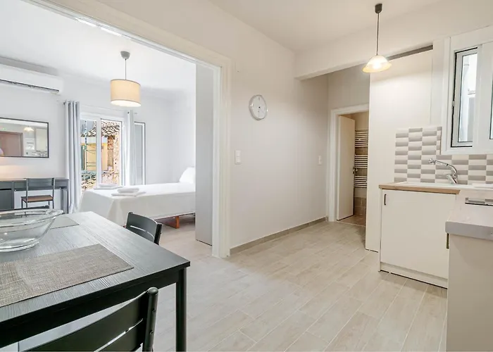 Alex By Corfuescapes דירה